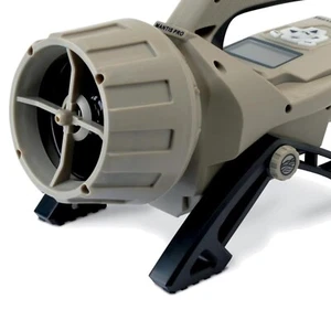 Weather-Resistant Mantis Pro 100 Caller with Remote - Ideal Hunting Companion - Picture 1 of 6