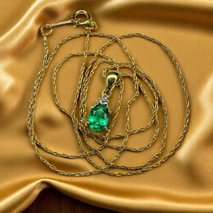 ESTATE- 10K Gold- Natural Colombian Emerald & Diamond Necklace -18"- 1/3cttw -1g - Picture 1 of 24