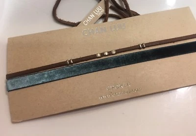 Gargantilla Chan Luu, detalle de ley cuero marrón y gargantilla de terciopelo verde azulado de 9 mm Foto 1 de 4