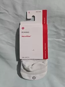 NWT Lululemon MacroPillow Tab Length Run Sock Size Small White - Picture 1 of 4