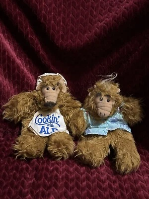 Alf Hand Puppet Lot Cookin' with Alf & Hawaiian Alf 1988 Burger King Toy VTG - Image 1 of 4