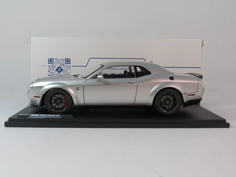DODGE CHALLENGER SRT HELLCAT REDEYE WIDEBODY TRIPLE NICKEL SOLIDO S1805711 1 18