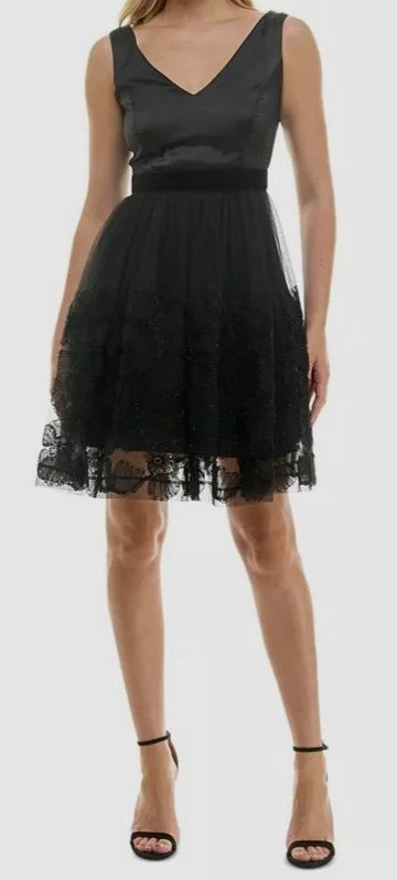 Taylor Women's Black Sleeveless Embellished Lace Gown Dress Size 4