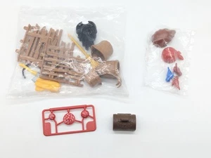 Incomplete - Playmobil #4212 Misc Accessories + Hansel and Gretal Figures  - Imagen 1 de 7