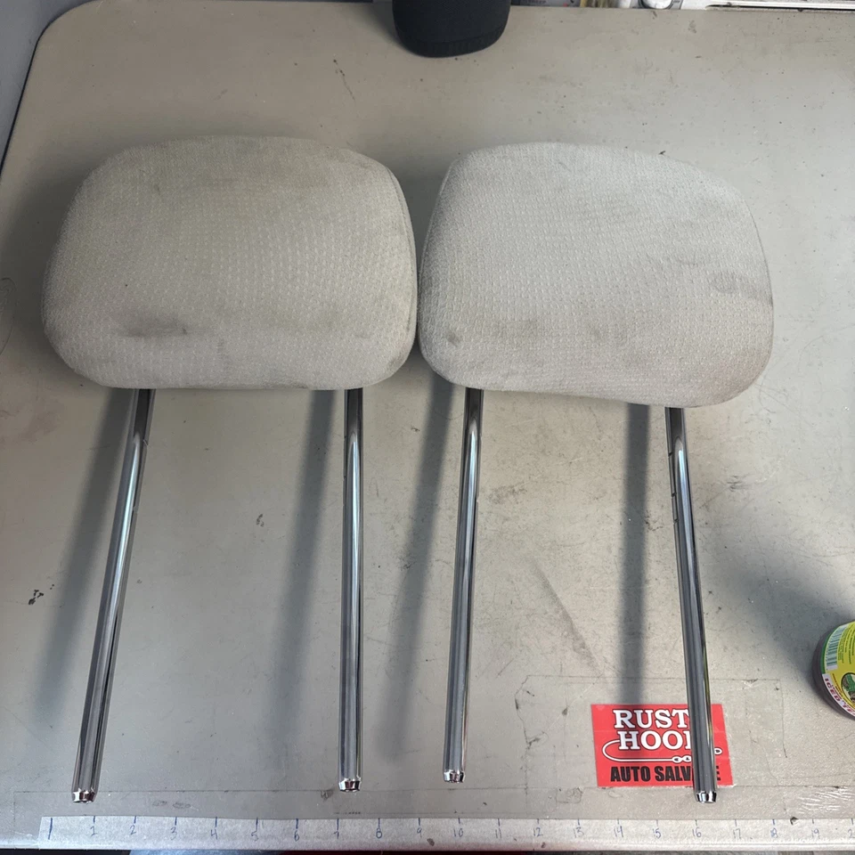 2012 Dodge Grand Caravan  Chrysler Town Country Grey Cloth Headrests Foto 1 de 4