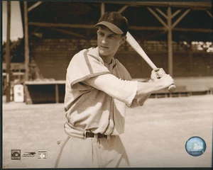 Stan Musial Batting Pose St. Louis Cardinals 8x10 Photo With Toploader - Picture 1 of 1
