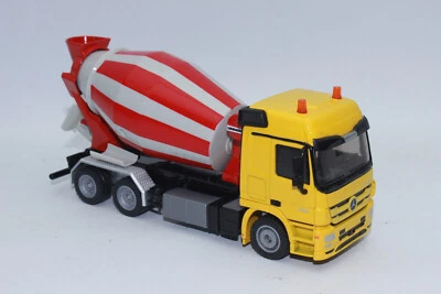 SIKU 3539 Mercedes Benz Truck Mixer Yellow/Red Cement Mixer 1:50 New IN Boxed - Image 1 of 4