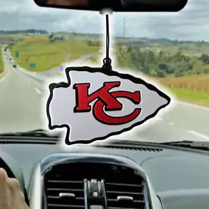 Adorno de espejo retrovisor Kansas City Chiefs - Accesorio oficial de auto para fanáticos de la NFL - Imagen 1 de 2