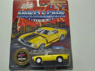 PONTIAC GTO 1965 CONVERTIBLE YELLOW MUSCLE CARS USA 1:64 JOHNNY LIGHTNING - Imagen 1 de 3