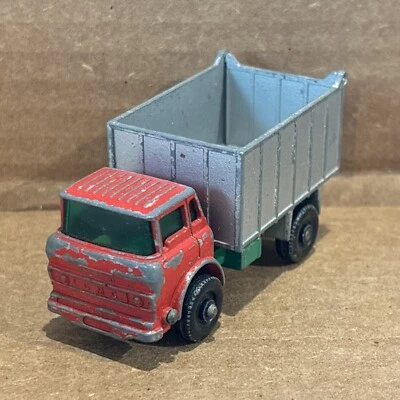 VTG 1960s Lesney Matchbox Diecast No. 26 GMC Tipper Truck Made In England Wheels - Image 1 of 4