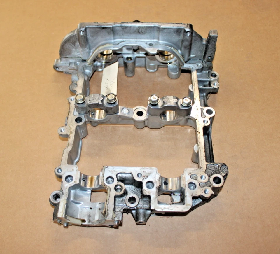 2015-2017 SUBARU  WRX Cam shaft Carrier  left Side FA20 - Image 1 of 4