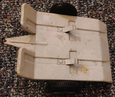 Remolque para motocicletas Buddy L acero prensado blanco años 60 antiguo chasis de juguete 8" de largo Foto 1 de 4