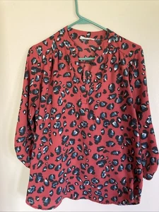 Blusa para mujer Entro con estampado animal manga 3/4, cuello en V, talla L - Imagen 1 de 4