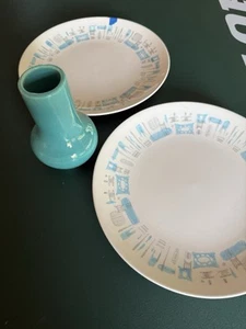 2 Vintage Royal China Blue Heaven Atomic 10 ” Dinner Plates - one chipped & VASE - Picture 1 of 13