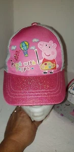 PINTURA PEPPA PIG CON GORRA PEPPA SOMBRERO ROSA BRILLO Alama CORREA AJUSTABLE TRASERA BONITA  - Imagen 1 de 16