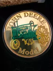1-OZ. JOHN DEERE MODEL A TRATTORE FESTA DEL PAPÀ REGALO.999 PROOF EDT MONETA ARGENTO + ORO - Foto 1 di 10