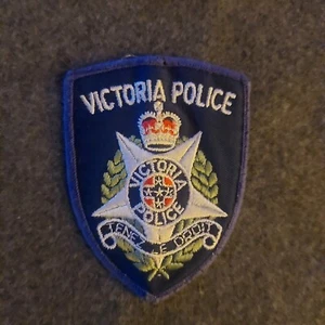 Victoria Police - Australia - Patch da cucire - Motto "Tenez Le Droit" - Foto 1 di 4