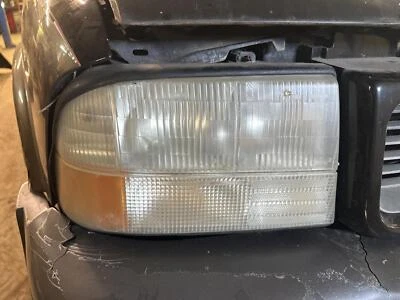 Conjunto de faros derechos usados se adapta a: 2001 GMC S10/S15/SONOMA GMC sin niebla integral Foto 1 de 4