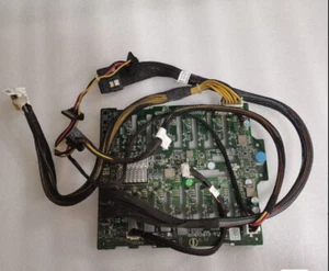 DELL PowerEdge T620 T420 16 discos 2,5 pulgadas disco duro plano posterior 0018G5 con cable - Imagen 1 de 2