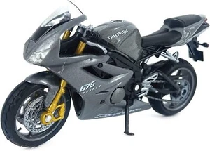 Welly Die Cast Motorcycle Silver Triumph Daytona 675 - 1:18 Scale - Picture 1 of 2
