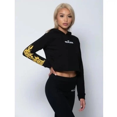 Sudadera corta con capucha negra y amarilla Young & Reckless para mujer Foto 1 de 4