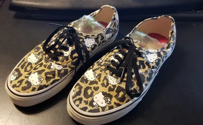 Hello Kitty VANS SANRIO Co Lona Leopardo Talla Mujer 10 - Hombre’s 8.5 Foto 1 de 4