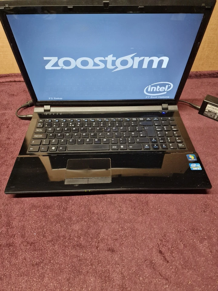 Zoostorm/Clevo W251HU Laptop Intel i3,8GB Ram No Hdd 15.6" Bios Tested Only  - Image 1 of 4