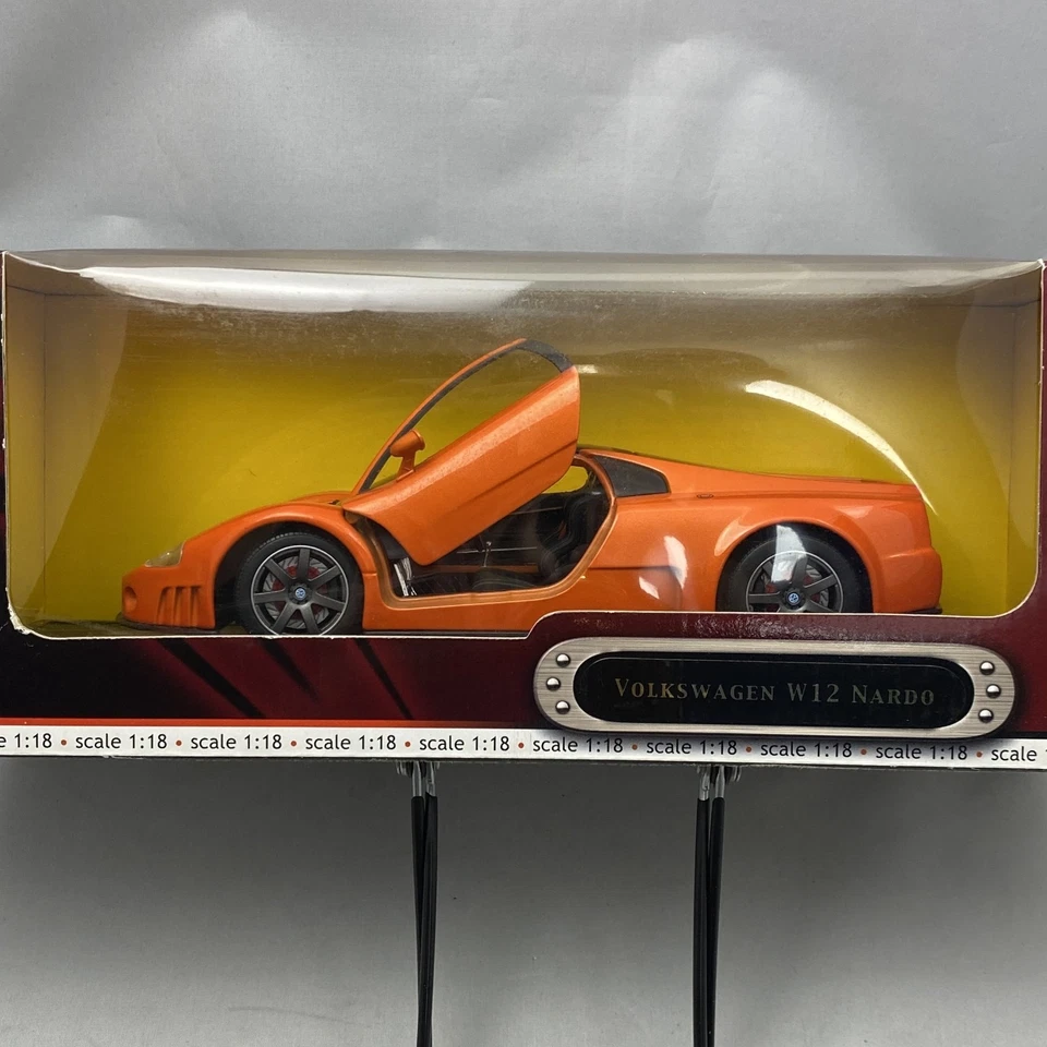 Coche diecast vintage 2001 Yat Ming Volkswagen W12 Nardo 1:18 firma de carretera 92488 Foto 1 de 4