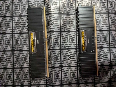 CORSAIR VENGEANCE LPX 16GB (2x8GB) PC4-25600 (DDR4-3200) Memory Kit - Black... - Image 1 of 2