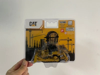 Diecast Masters Cat D6R Track-Type Tractor 1/64 Scale Metal Model Toy 84645CS - Image 1 of 2
