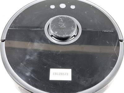 Roborock S552-00 Robot Vacuum - For Parts, Not Working - Image 1 of 4