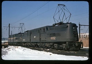 Conrail CR Penn Central PC PRR GG1 Electric Scene Original Kodachrome Slide - Picture 1 of 1