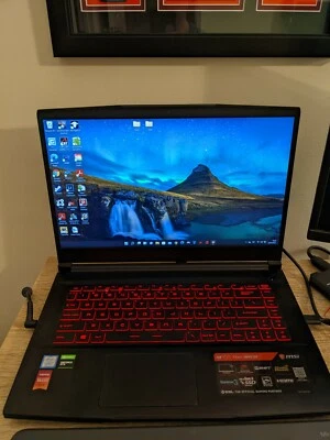 MSI GF63 DELGADO 15,6 pulgadas (256 GB, Intel Core i7 9ª generación, 4,50 GHz, 8 GB)... Foto 1 de 3