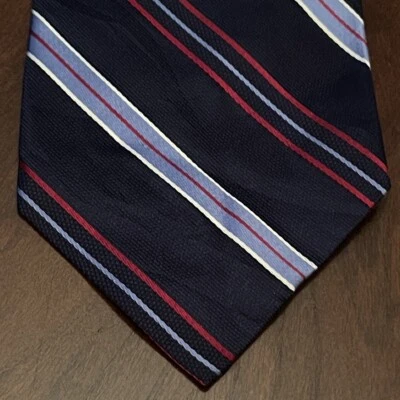Vintage Roundtree & Yorke Blue Red HandMade 100% Silk Men’s Neck Tie Made In Usa - Image 1 of 4