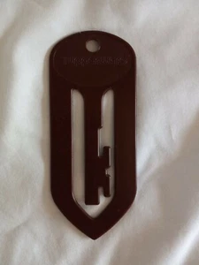 Tupperware Vintage NEW Key Paper Clip Cookbook Book Mark Brown 1454 Gadget Rare - Picture 1 of 4