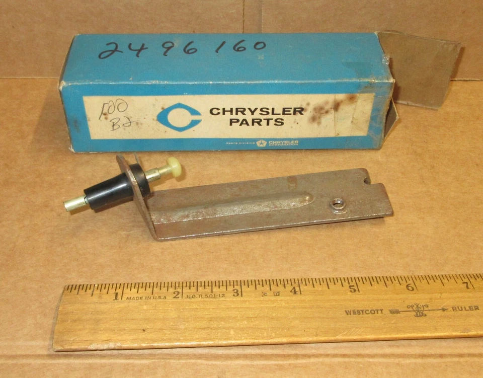 Interruptor de luz de freno y soporte Mopar 2496160 1965, 1966 Chrysler, Dodge, Ply C-body Foto 1 de 1