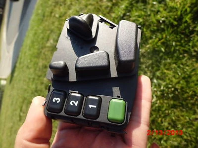 Mercedes-Benz E300 E320 E430 E55 AMG W210 1999-2002 INTERRUPTOR VOLANTE ASIENTO L Foto 1 de 4