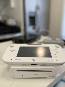 Nintendo Wii U White Console and Gamepad Only,32GB, Japanese  Pre Owned