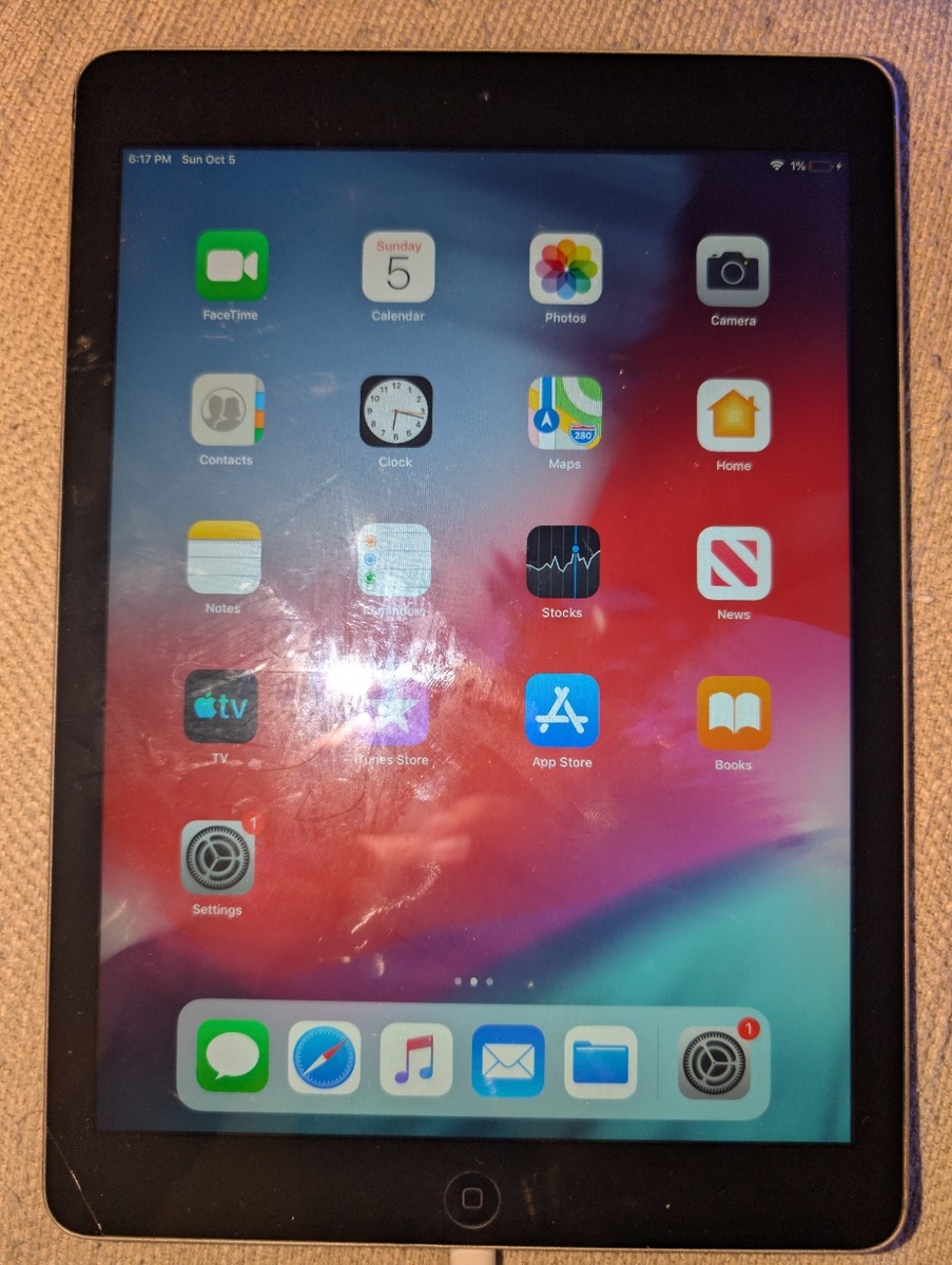 Apple iPad Air (1st Generation) 16 GB Wi-Fi iOS Tablets for