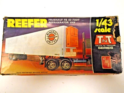 amt-FRUEHAUF 40'REEFER TRAILER -plastic model kit- TnT series - Image 1 of 4
