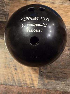 Brunswick Custom LTD Black Bowling Ball 14lbs 0oz - Image 1 of 3