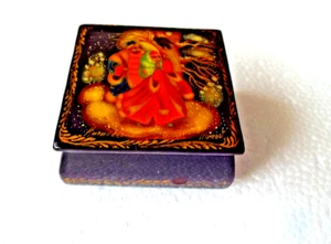 ***Russian LACQUER FAIRYTALE TRINKET BOX 1.75" signed 70s!! - Picture 1 of 6