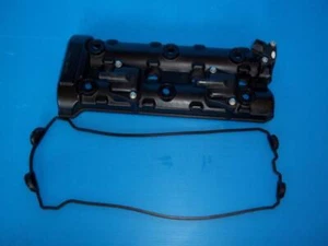 COPERCHIO TESTATA TESTATE MOTORE SUZUKI GSR 750 2011 2012 - Bild 1 von 4