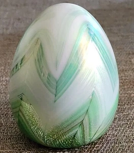 VINTAGE SIGNED & DATED 1984 GIBSON LARGE IRIDESCENT PULLED FEATHER PAPERWEIGHT - Picture 1 of 16