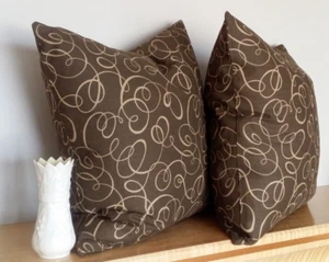 Mill Creek  20x20 Throw Pillow Cover Pair Brown Geometric Swirls Zippered NEW - Picture 1 of 11