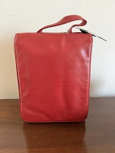 Borsa a tracolla Wilsons Leather Pelle Studio in pelle rossa nuova con etichetta - Foto 1 di 16