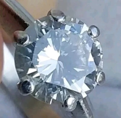 Anillo de compromiso solitario platino grande diamante natural 0,84 quilates 6 mm talla L Foto 1 de 4