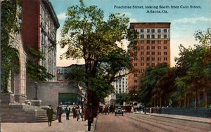 POSTCARD STREET SCENE PEACHTREE STREET LOOKING SOUTH FROM CAIN ATLANTA GEORGIA - Bild 1 von 2