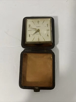 Vintage Seth Thomas Travel Alarm Clock Eight Day Wind-Up Folding Case - Image 1 of 4
