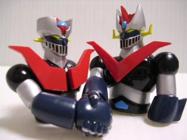 Mazinger figuras comerciales figuras bustos Go Nagai Mazinga conjunto diorama 2004 Foto 1 de 2